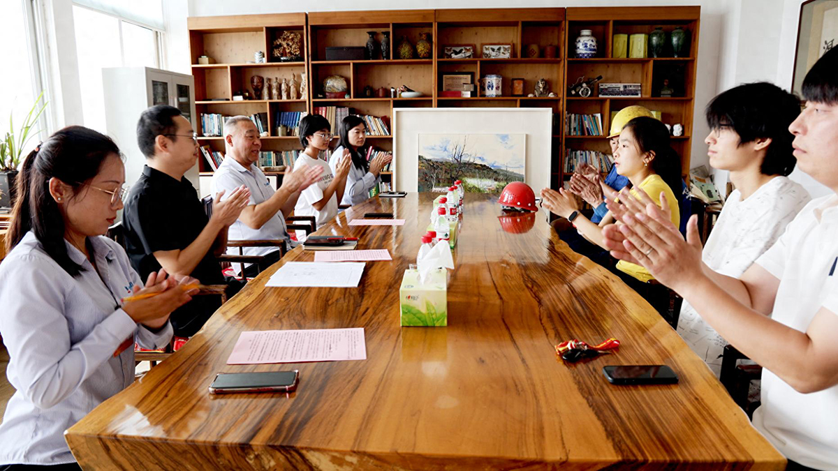 2025年華泰集團(tuán)職工子女金秋助學(xué)金溫馨啟幕 愛心護(hù)航學(xué)子揚(yáng)帆逐夢(mèng)