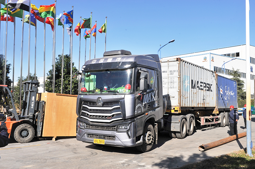 華泰集團(tuán)生產(chǎn)的500TPD大豆制油項(xiàng)目發(fā)貨尼日利亞