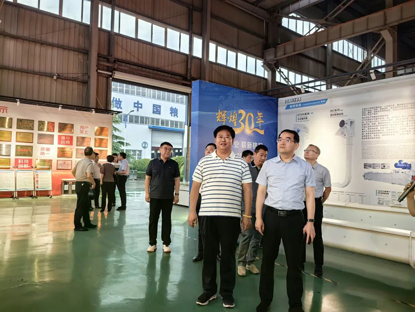 省委農(nóng)辦主任、省農(nóng)業(yè)農(nóng)村廳黨組書記、廳長孫巍峰蒞臨華泰智能裝備集團(tuán)調(diào)研
