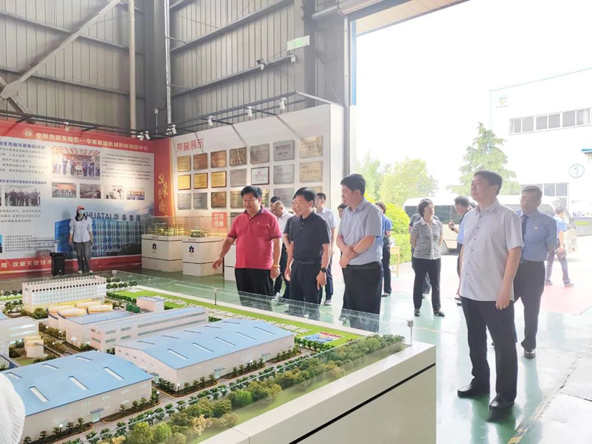 安陽(yáng)市人大常委會(huì)副主任李傳銀率隊(duì)蒞臨華泰智能裝備集團(tuán)調(diào)研